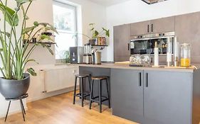 Design Apartment Im Zentrum Von Nienburg!